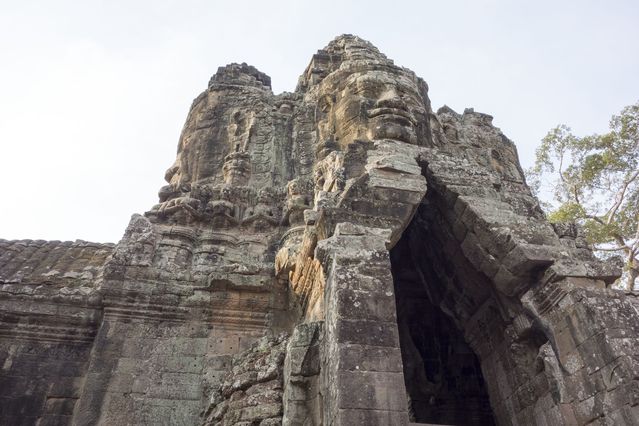 Angkor_Thom_2016_03_10_046.jpg