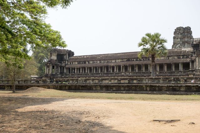 Angkor_Wat_2016_03_12_014.jpg