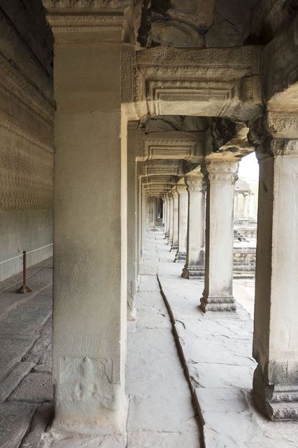 Angkor_Wat_2016_03_12_033.jpg