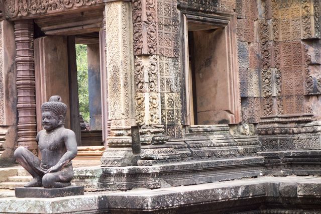 Banteay_Srei_2016_03_12_040.jpg