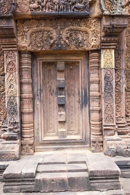 Banteay_Srei_2016_03_12_044.jpg
